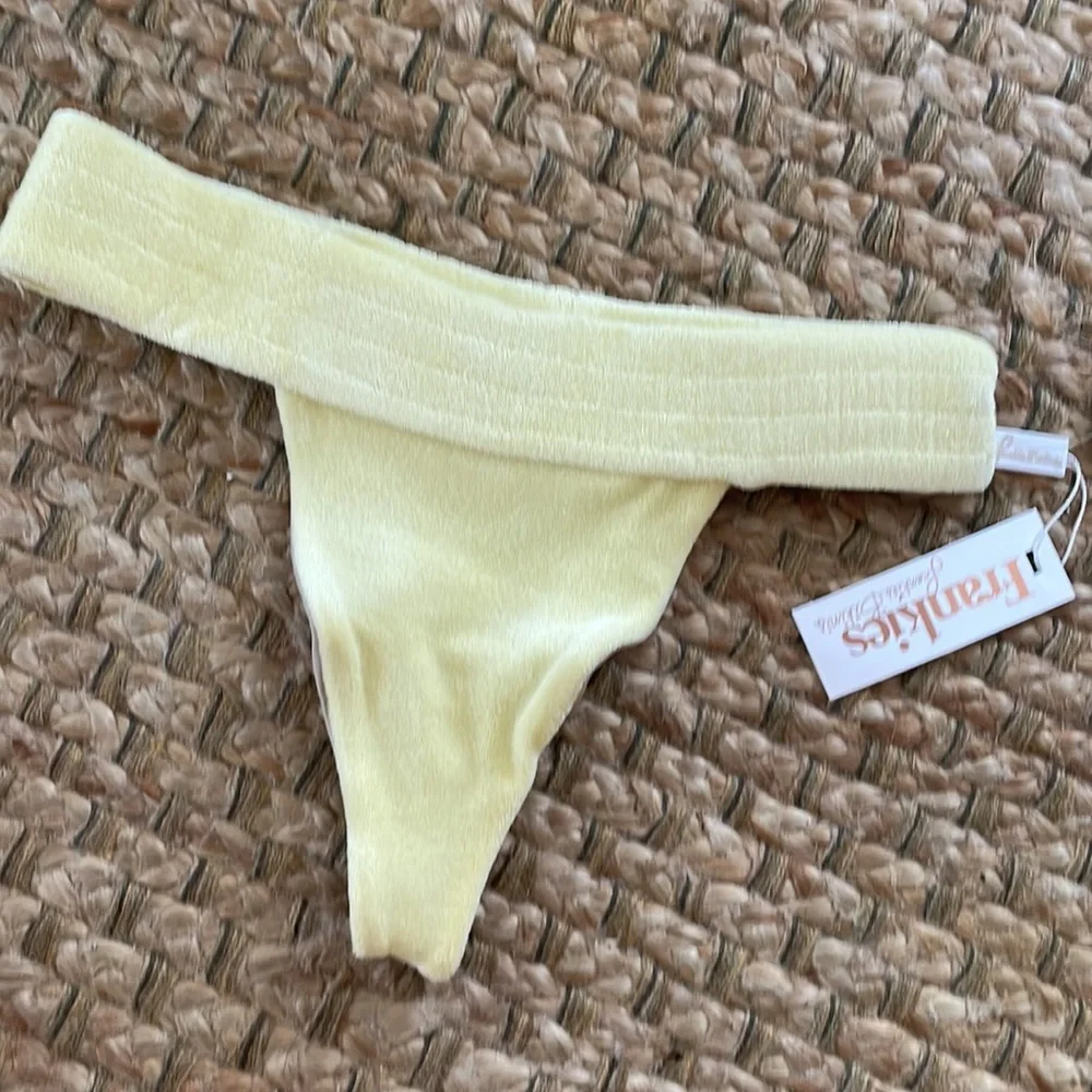 FINAL PRICE ❤️‍🔥 FRANKIES BIKINIS ✨ PHOEBE TERRY BOTTOMS NWT SIZE MEDIUM